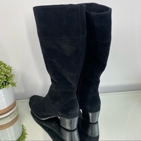 La Canadienne Passion Black Suede Block 